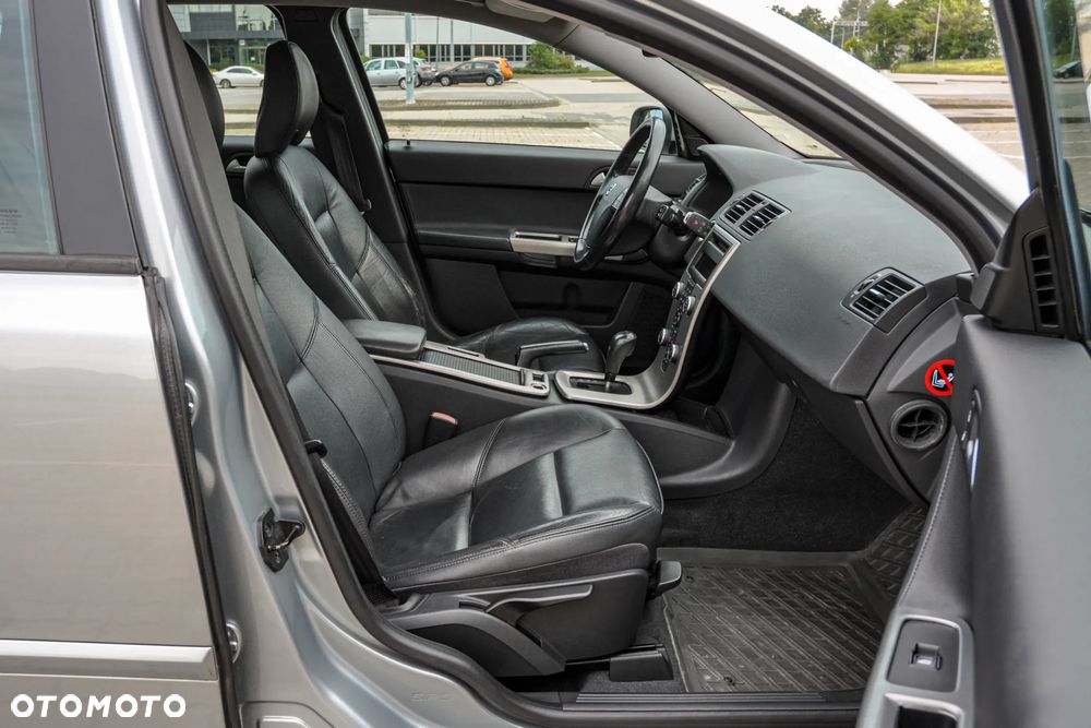 Volvo V50 - 11