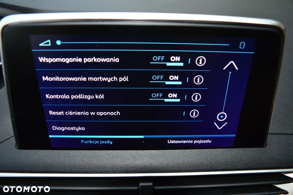Peugeot 3008 1.6 PureTech Hybrid4 PHEV GT S&S EAT8 - 27