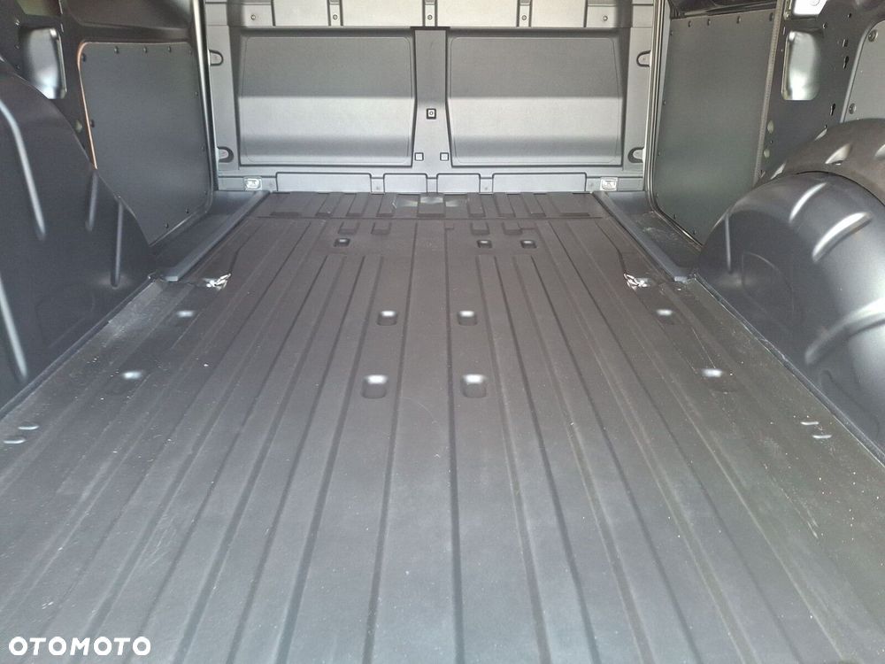 Volkswagen Caddy Maxi Cargo 2.0 TDI 122 KM DSG - 36