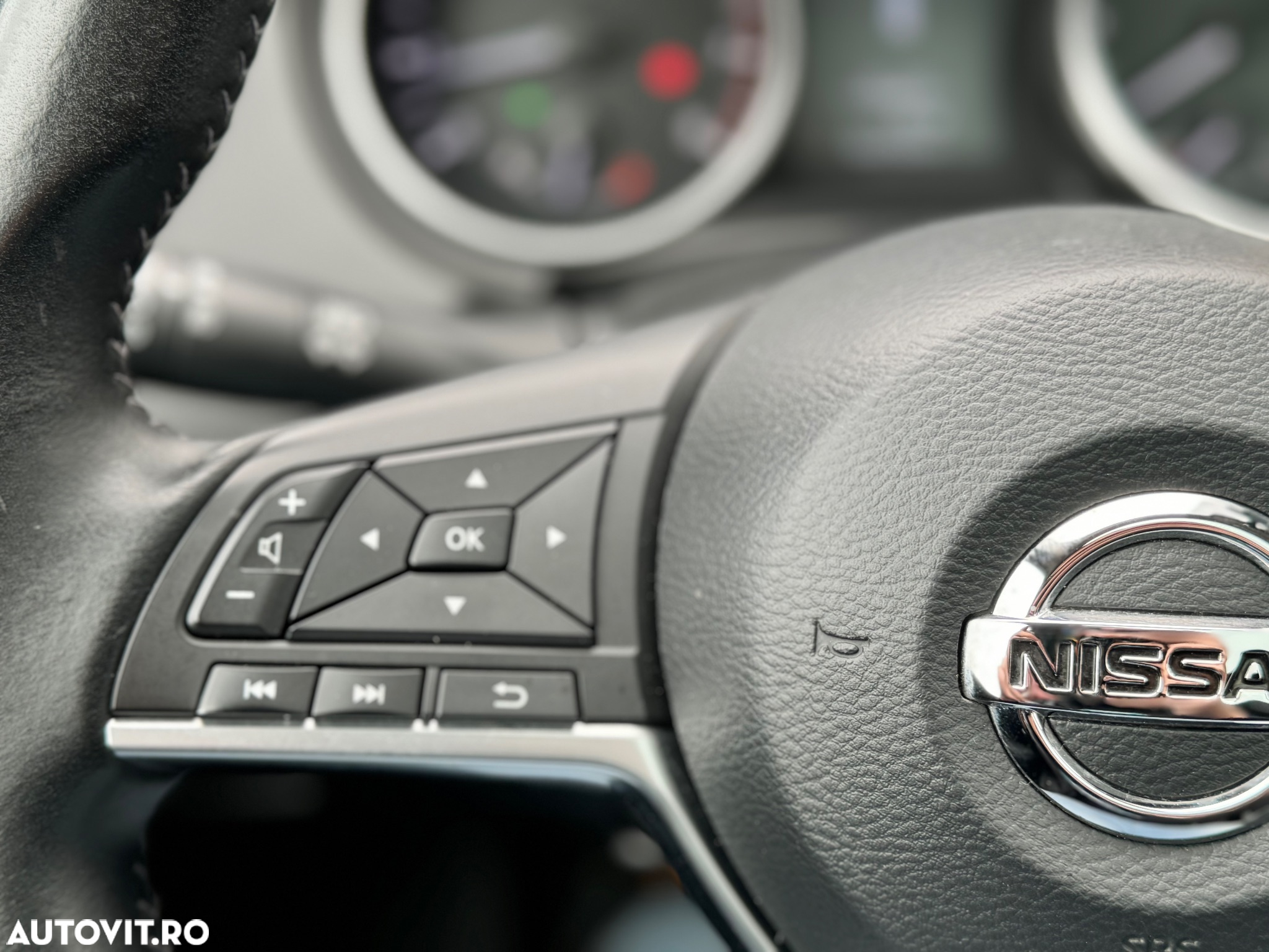 Nissan Qashqai 1.2 DIG-T Start/Stop N-Connecta - 36