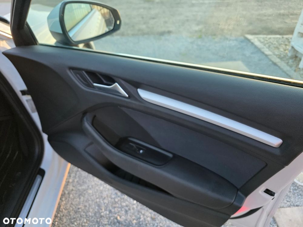 Audi A3 Sportback - 27