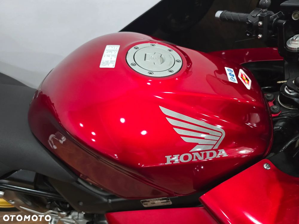 Honda VFR - 17