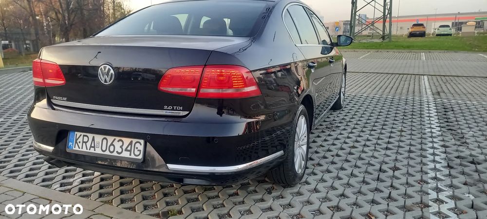Volkswagen Passat 2.0 TDI DPF Sportline - 11