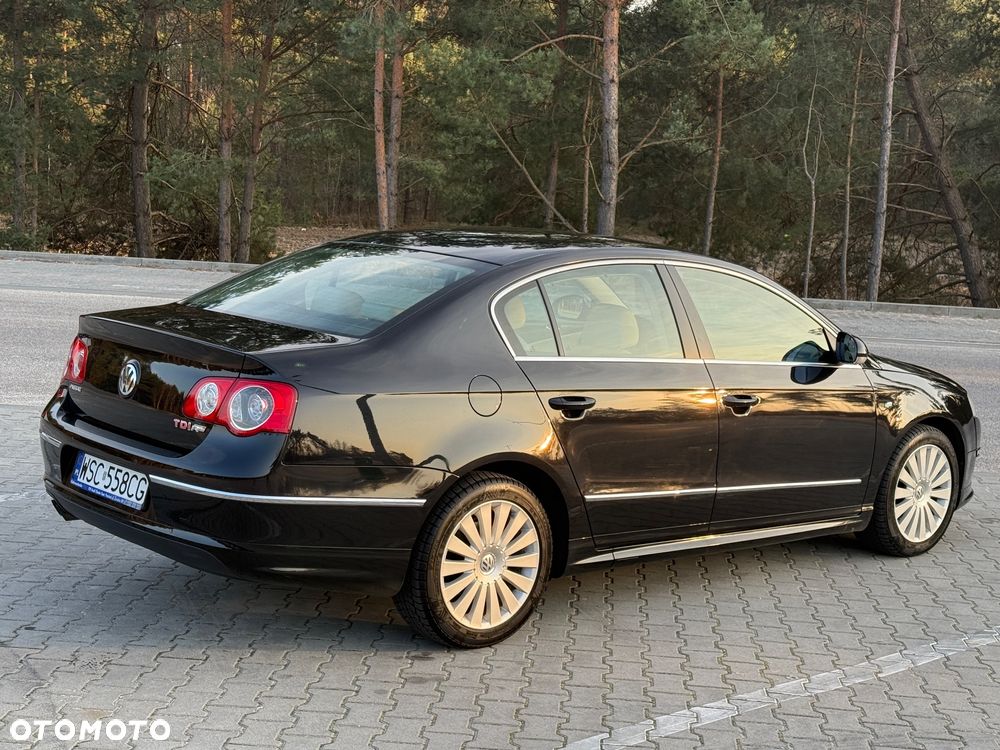 Volkswagen Passat 2.0 TDI Highline DSG - 12