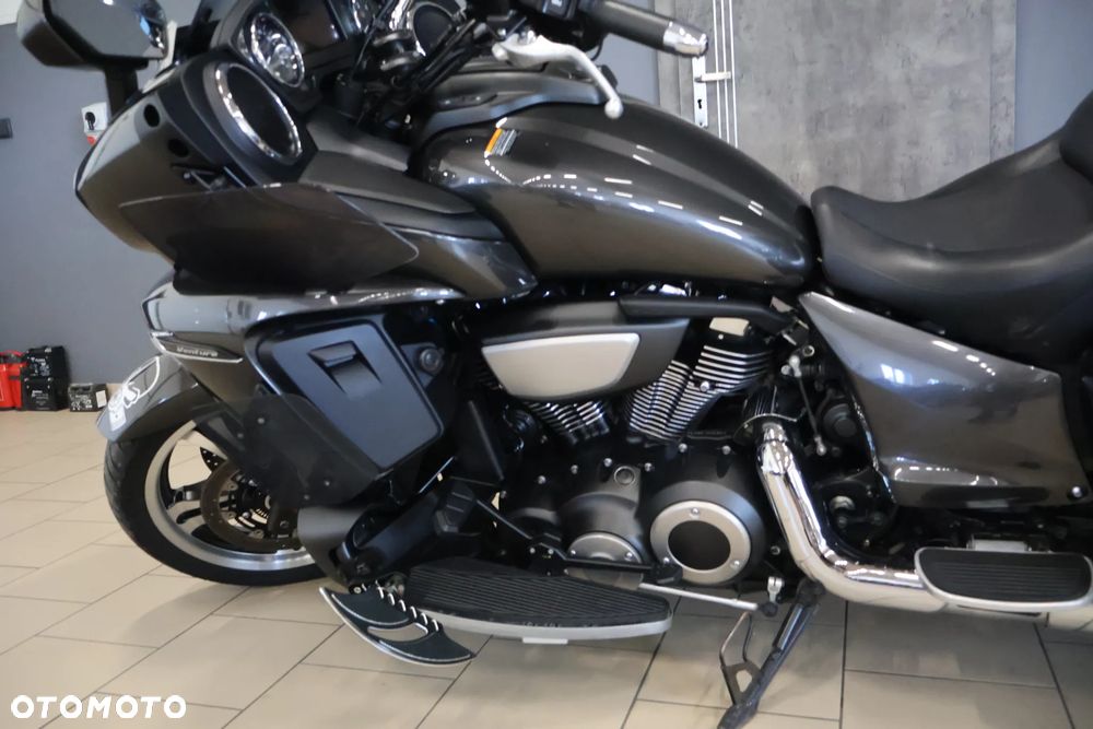 Yamaha Venture - 33