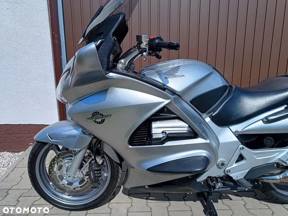 Honda ST - 24