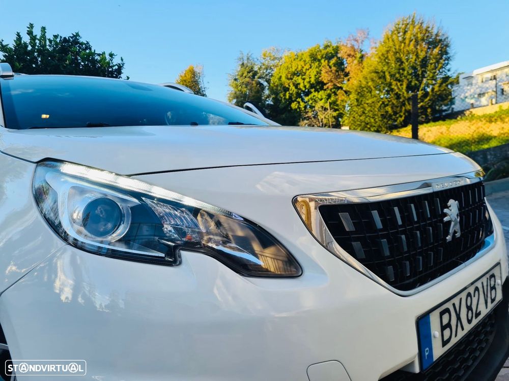 Peugeot 2008 1.2 PureTech Style - 30