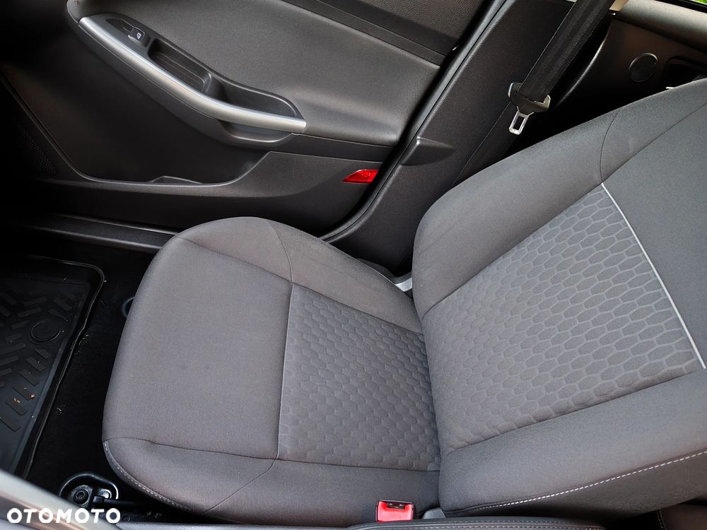 Ford Focus - 19