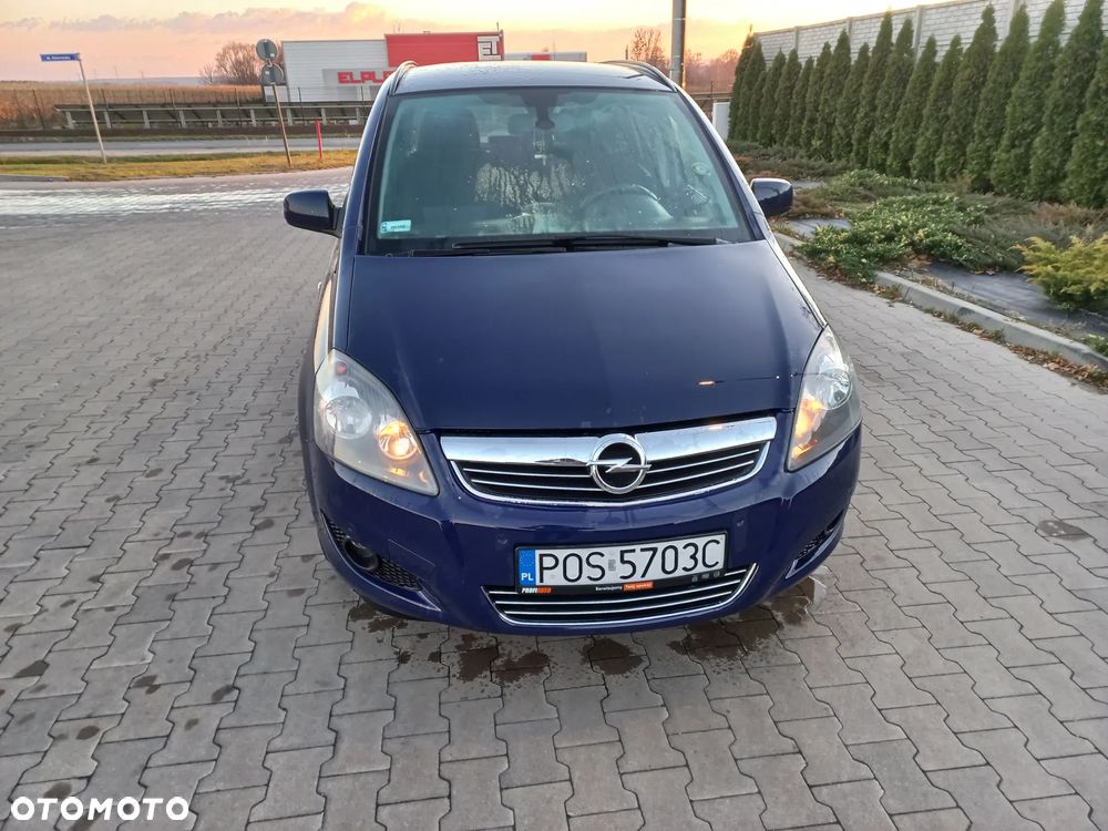 Opel Zafira - 2