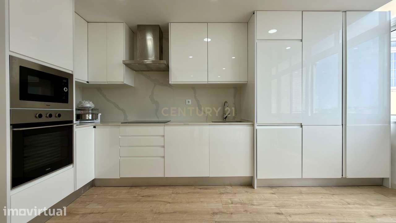 Apartamento T2, Totalmente Remodelado, Torre da Marinha, Seixal - Grande imagem: 2/22
