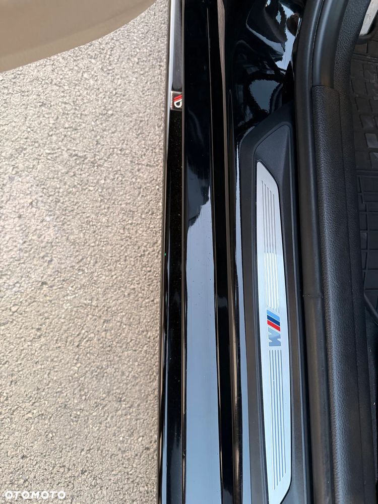BMW Seria 3 335i xDrive Sport Line - 25