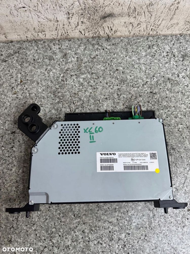 wzmacniacz tubner radia volvo xc60 ii 2017- 32212303 - 1