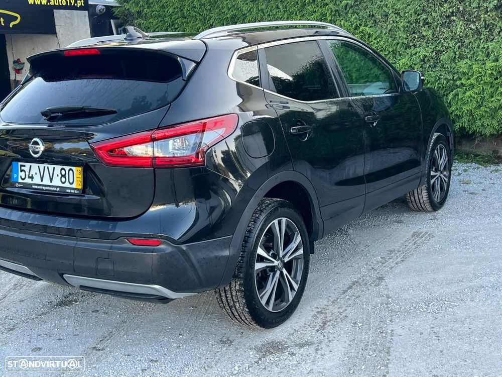 Nissan Qashqai 1.5 dCi N-Connecta J18+Led - 6