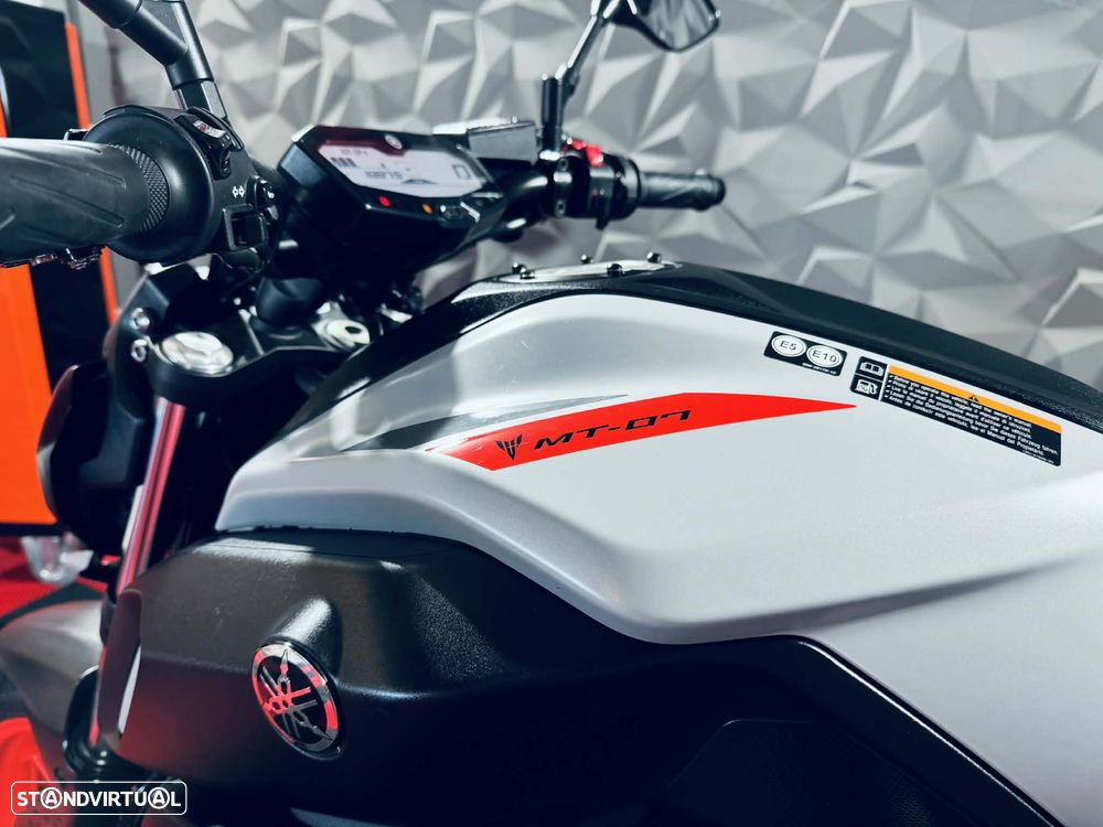 Yamaha MT-07 - 13