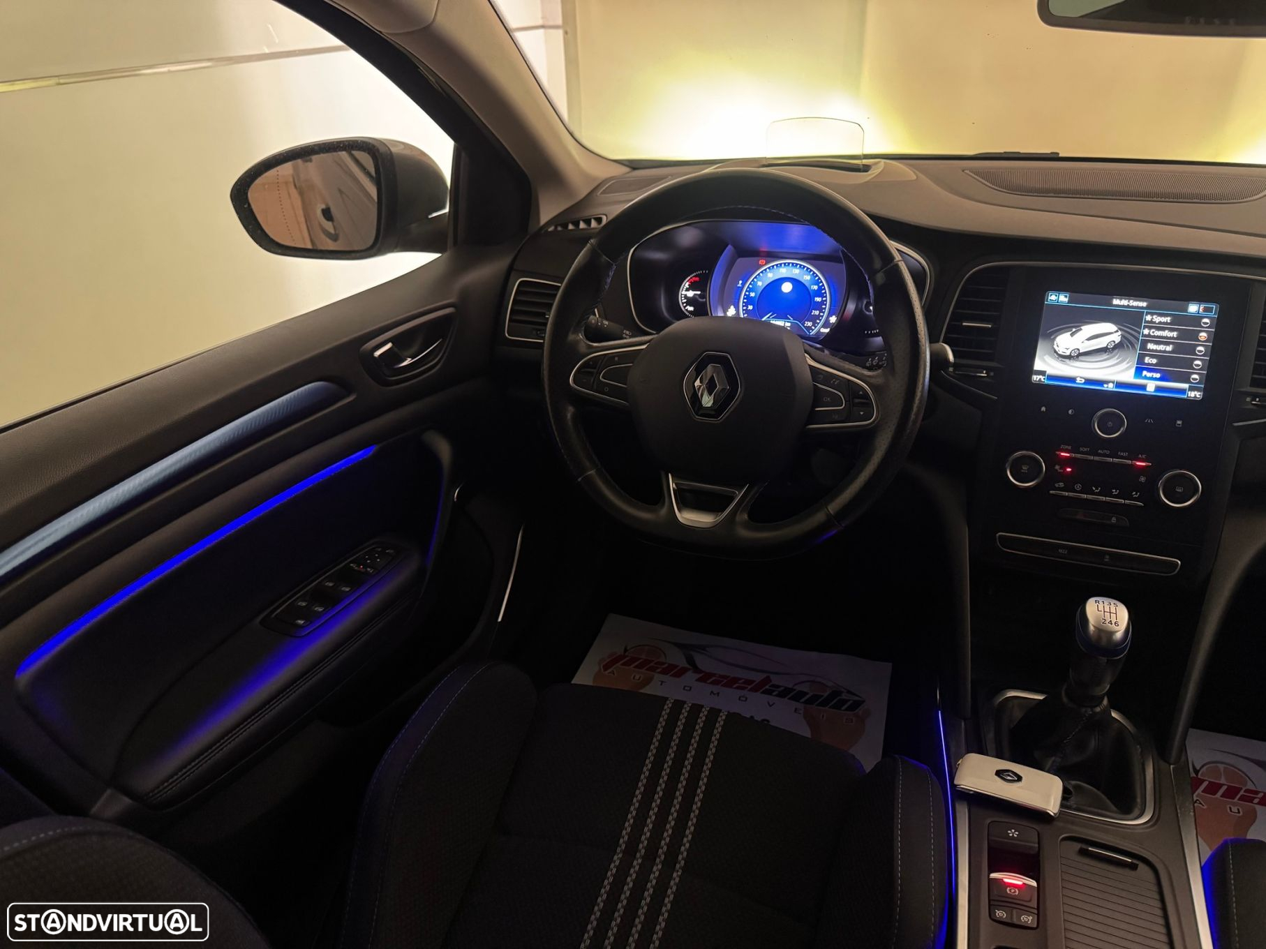 Renault Mégane Sport Tourer 1.5 Blue dCi GT Line - 12