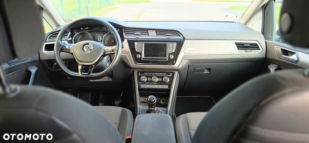 Volkswagen Touran 2.0 TDI SCR (BlueMotion Technology) SOUND - 6