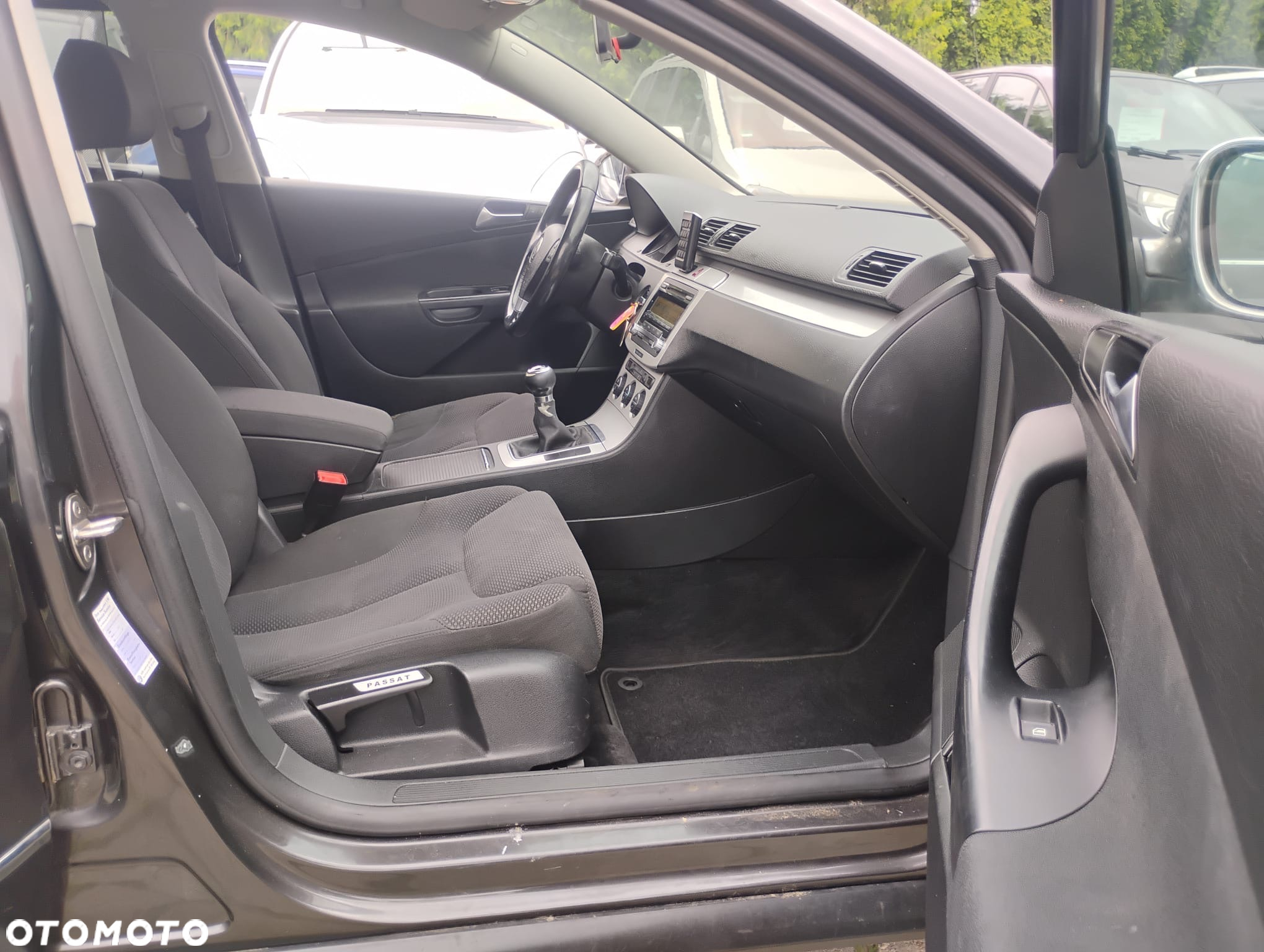 Volkswagen Passat 2.0 TDI Comfortline - 25