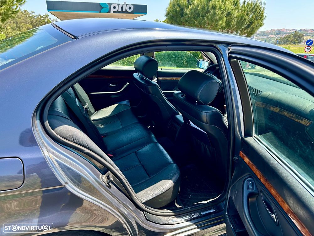 BMW 525 tds - 10