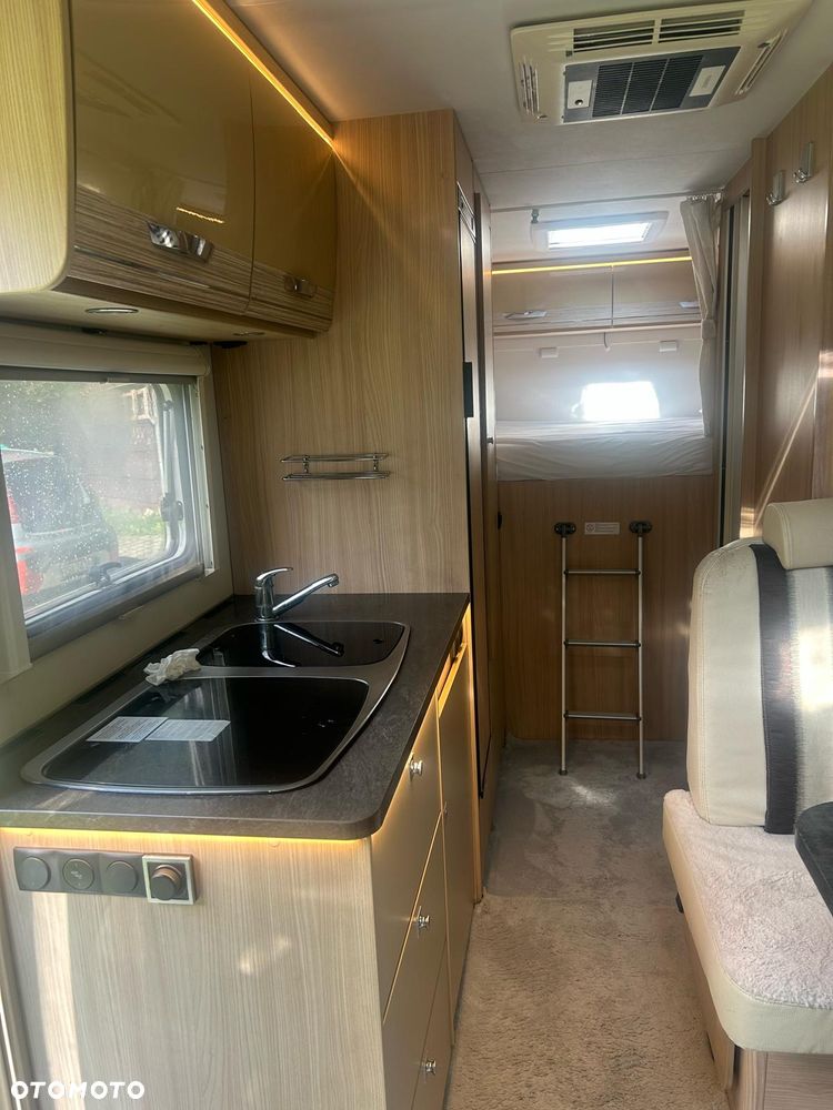 Burstner alkova - 13