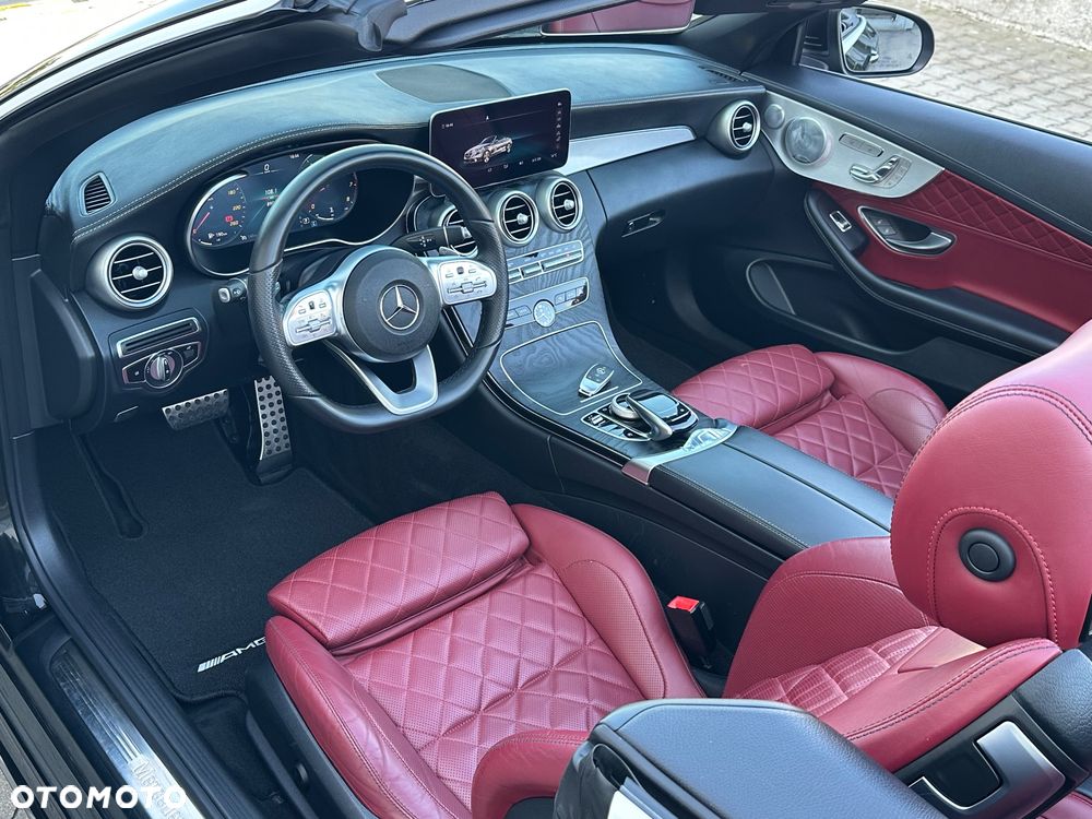 Mercedes-Benz Klasa C 300 9G-TRONIC - 17