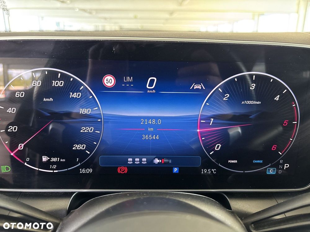 Mercedes-Benz GLC - 13