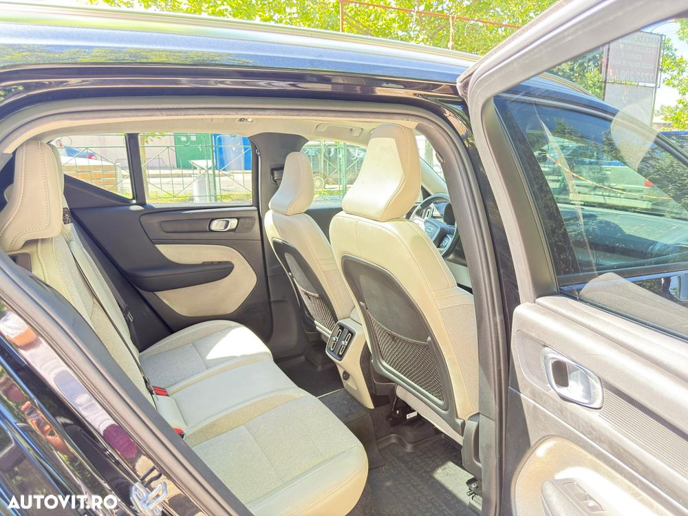 Volvo XC 40 D3 AWD Momentum Pro - 18