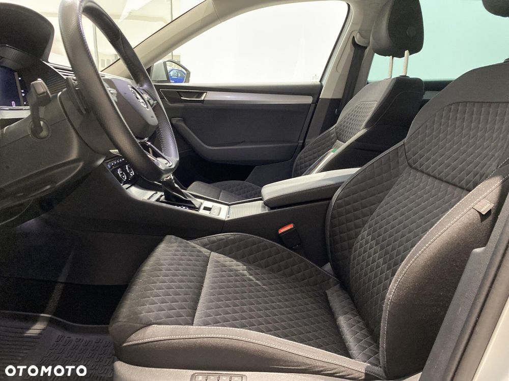 Skoda Superb 1.5 TSI Ambition DSG - 21