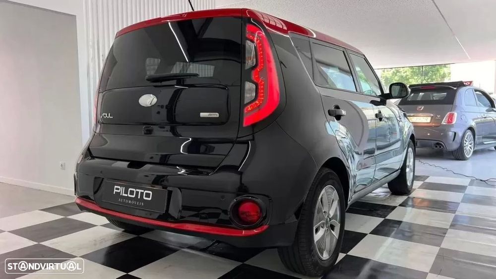 Kia e-Soul EV - 8