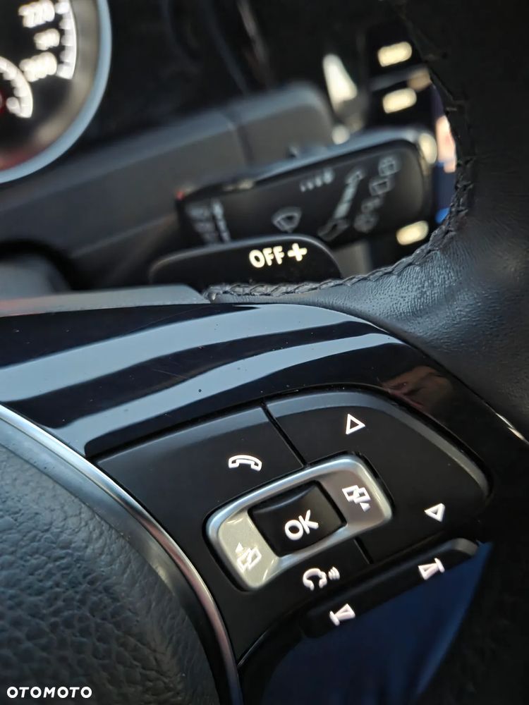 Volkswagen Golf 2.0 TDI BMT Highline DSG EU6 - 8