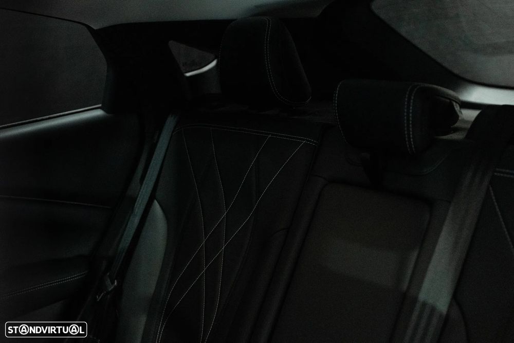 Ford Mustang Mach-E Standard - 32