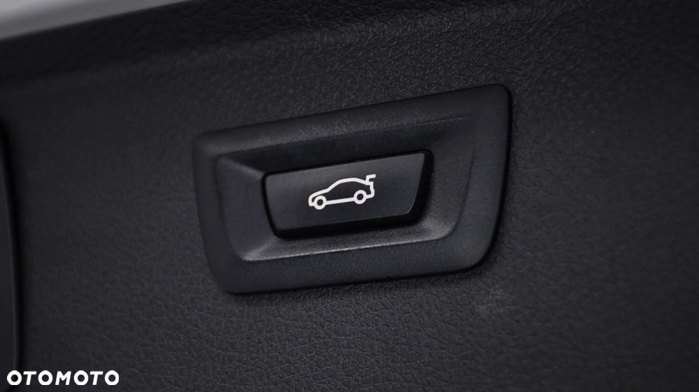 BMW Seria 2 218d Advantage - 28