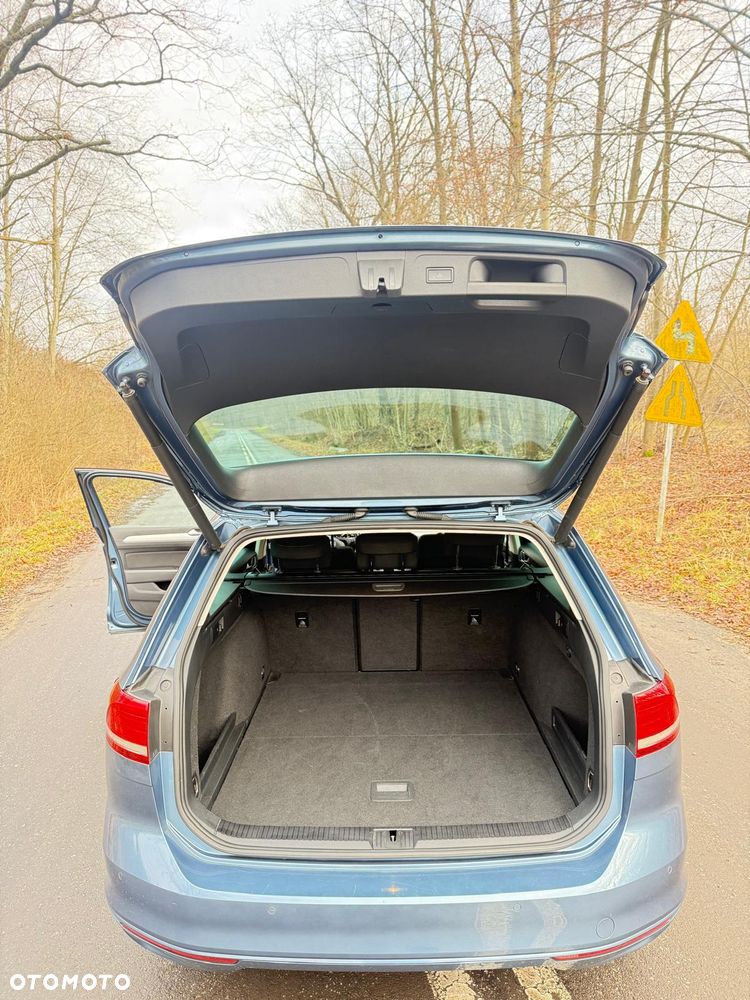 Volkswagen Passat - 17