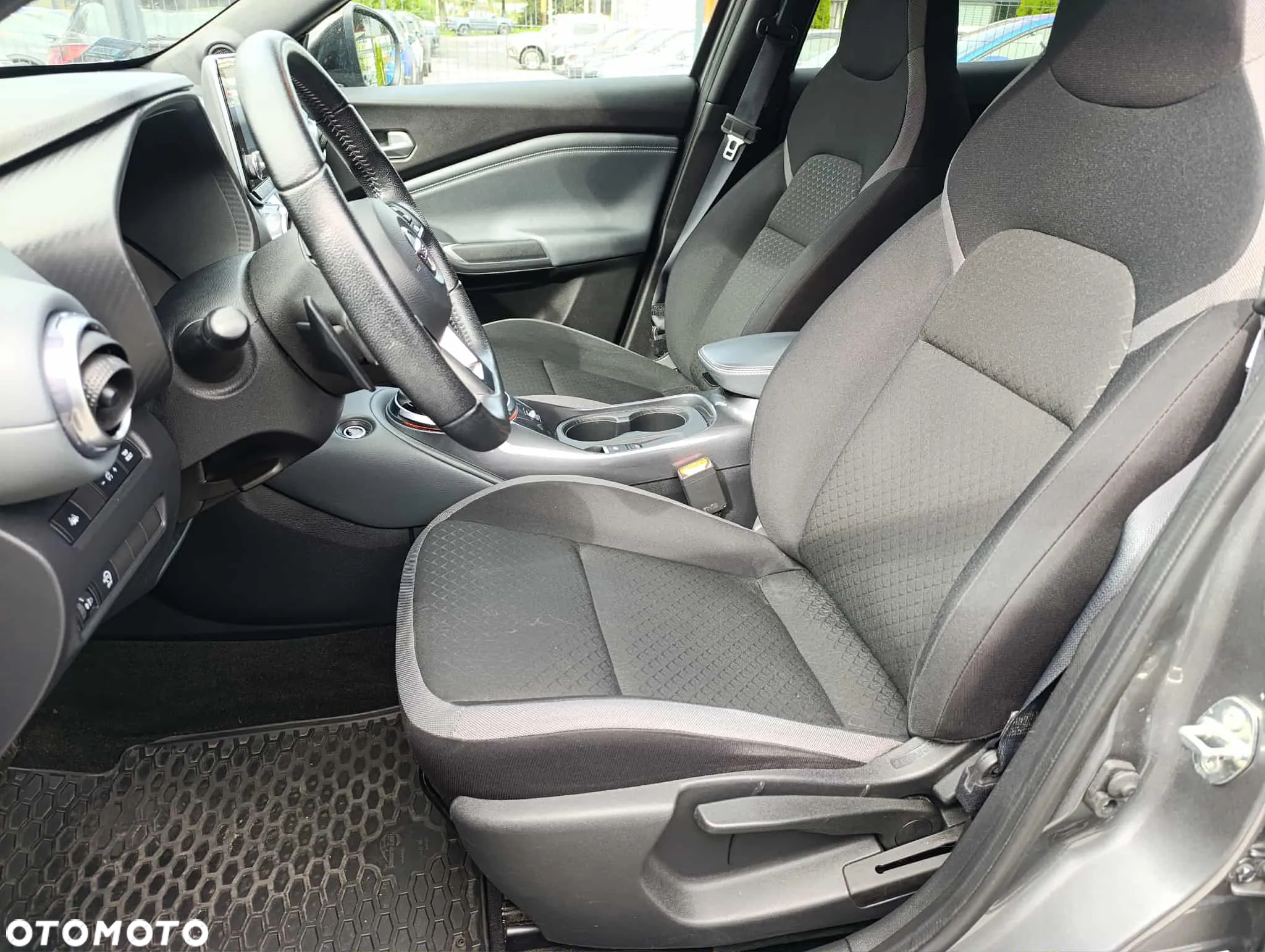 Nissan Juke 1.0 DIG-T N-Connecta DCT - 8