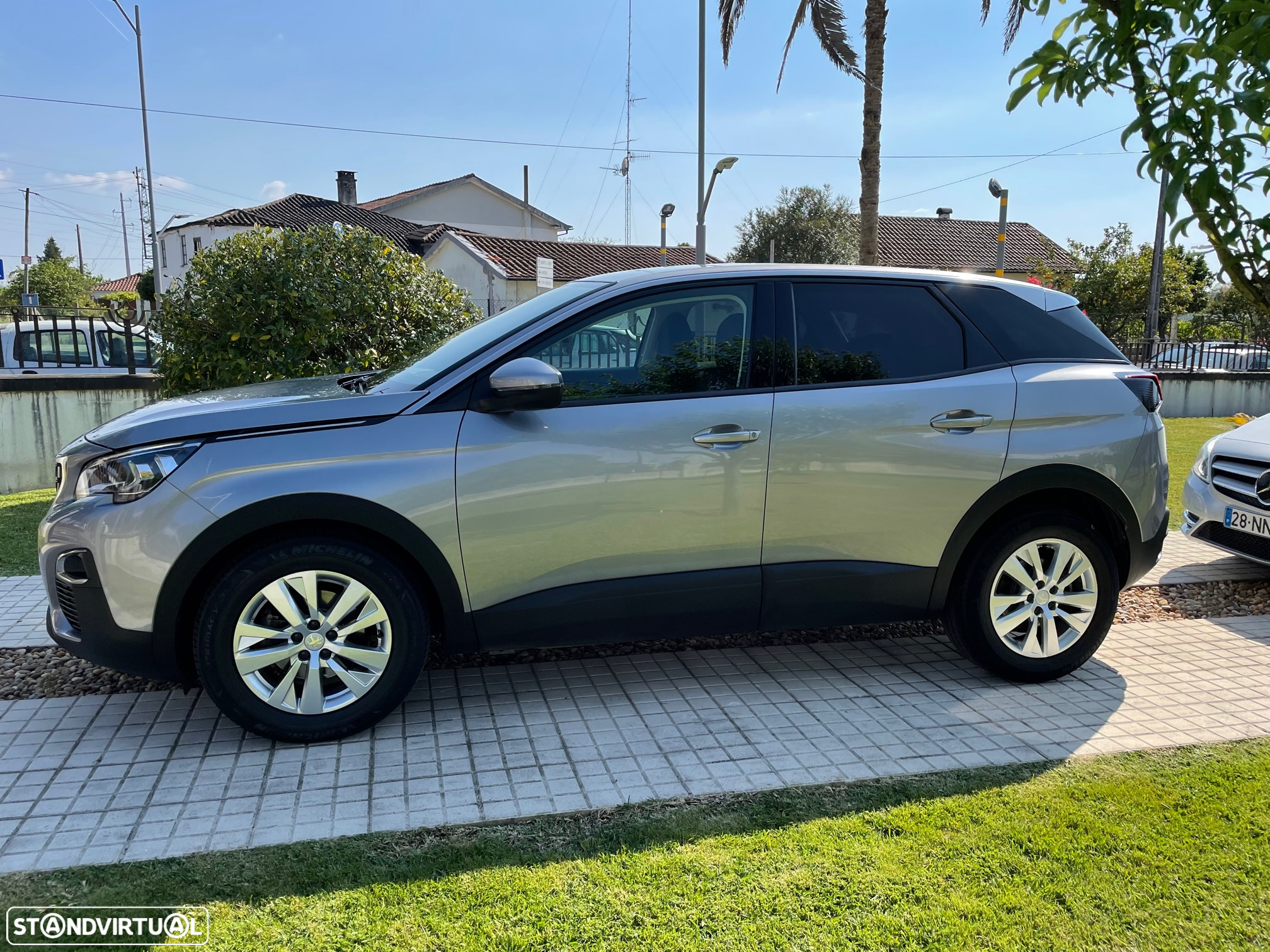 Peugeot 3008 1.5 BlueHDi Active - 4