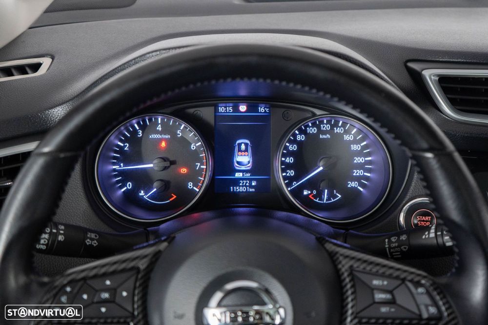 Nissan Qashqai 1.3 DIG-T N-Connecta J18 - 26