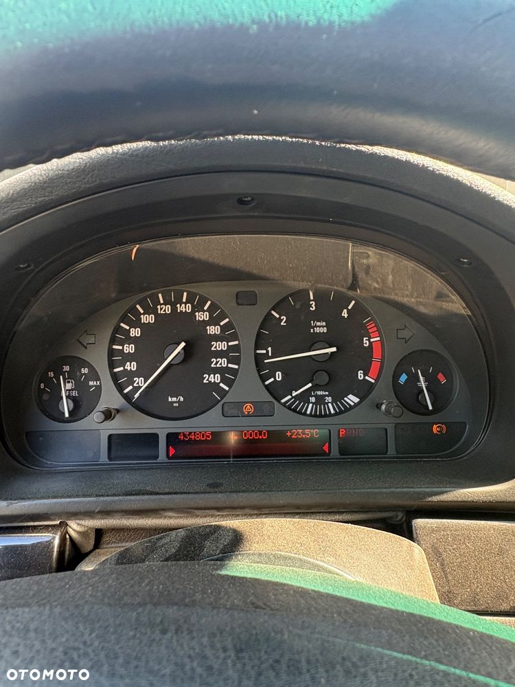 BMW Seria 5 - 18