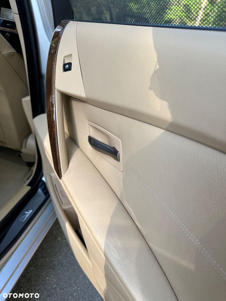 BMW Seria 5 - 21