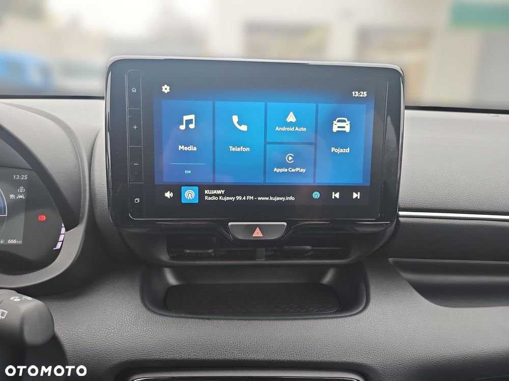 Toyota Yaris Hybrid 1.5 Style - 19