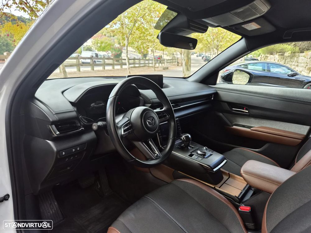 Mazda MX-30 - 12
