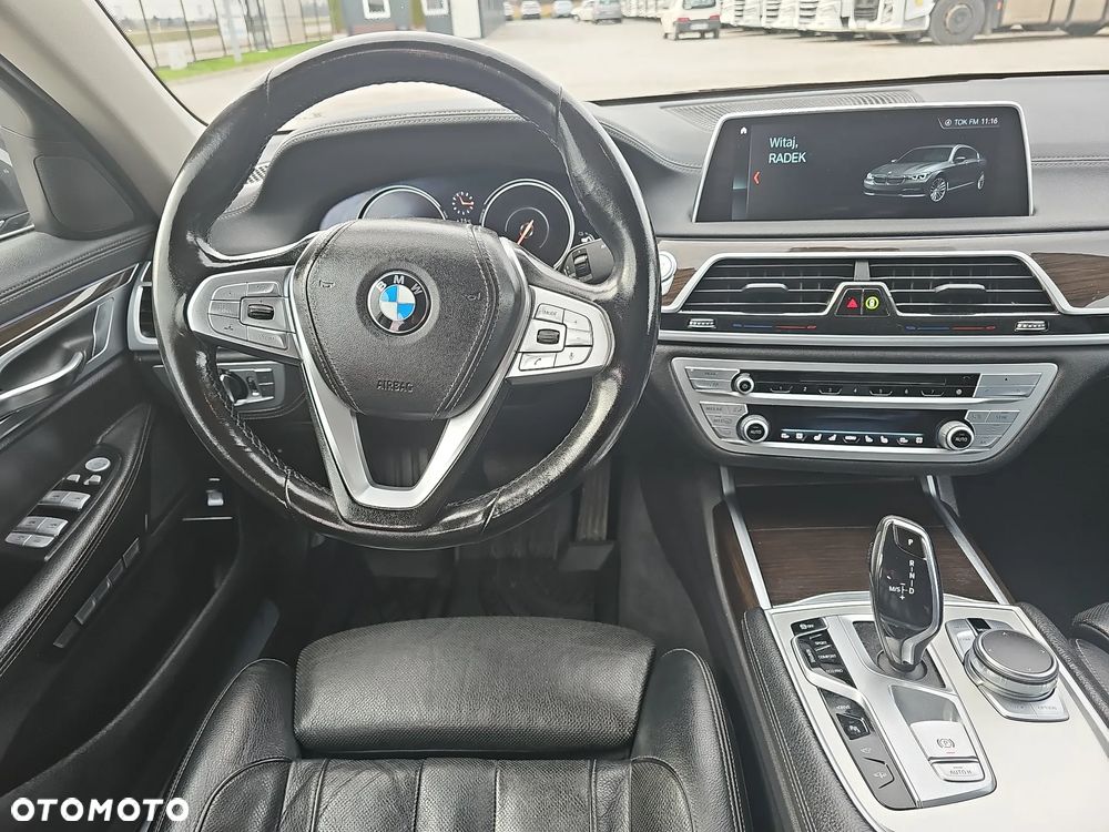 BMW Seria 7 740Le xDrive iPerformance - 11