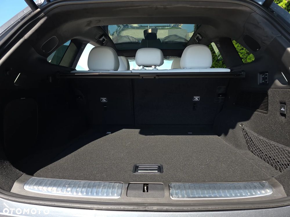 XPeng G9 94.6 kWh AWD Performance - 18