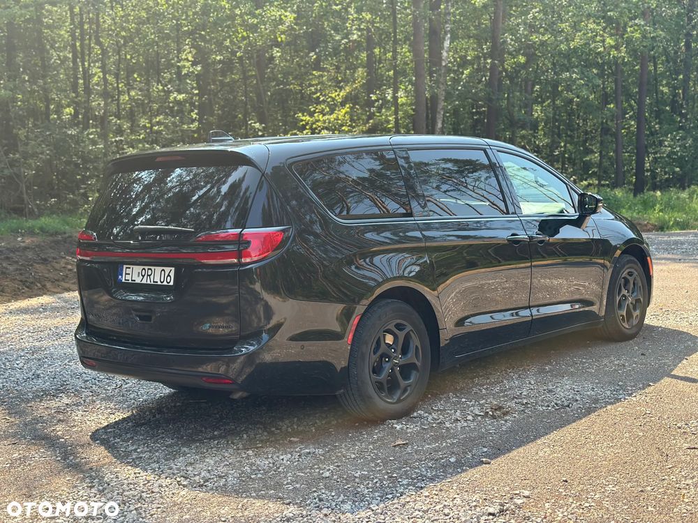 Chrysler Pacifica - 6