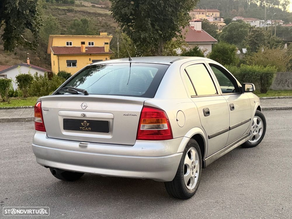 Opel Astra 1.2 Club - 6