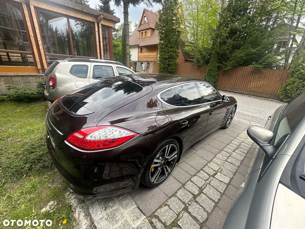Porsche Panamera 4S PDK - 12