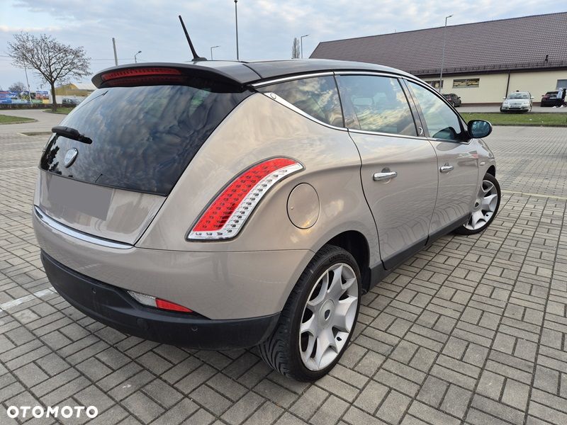 Lancia Delta 1.6 MultiJet 16v Gold - 5