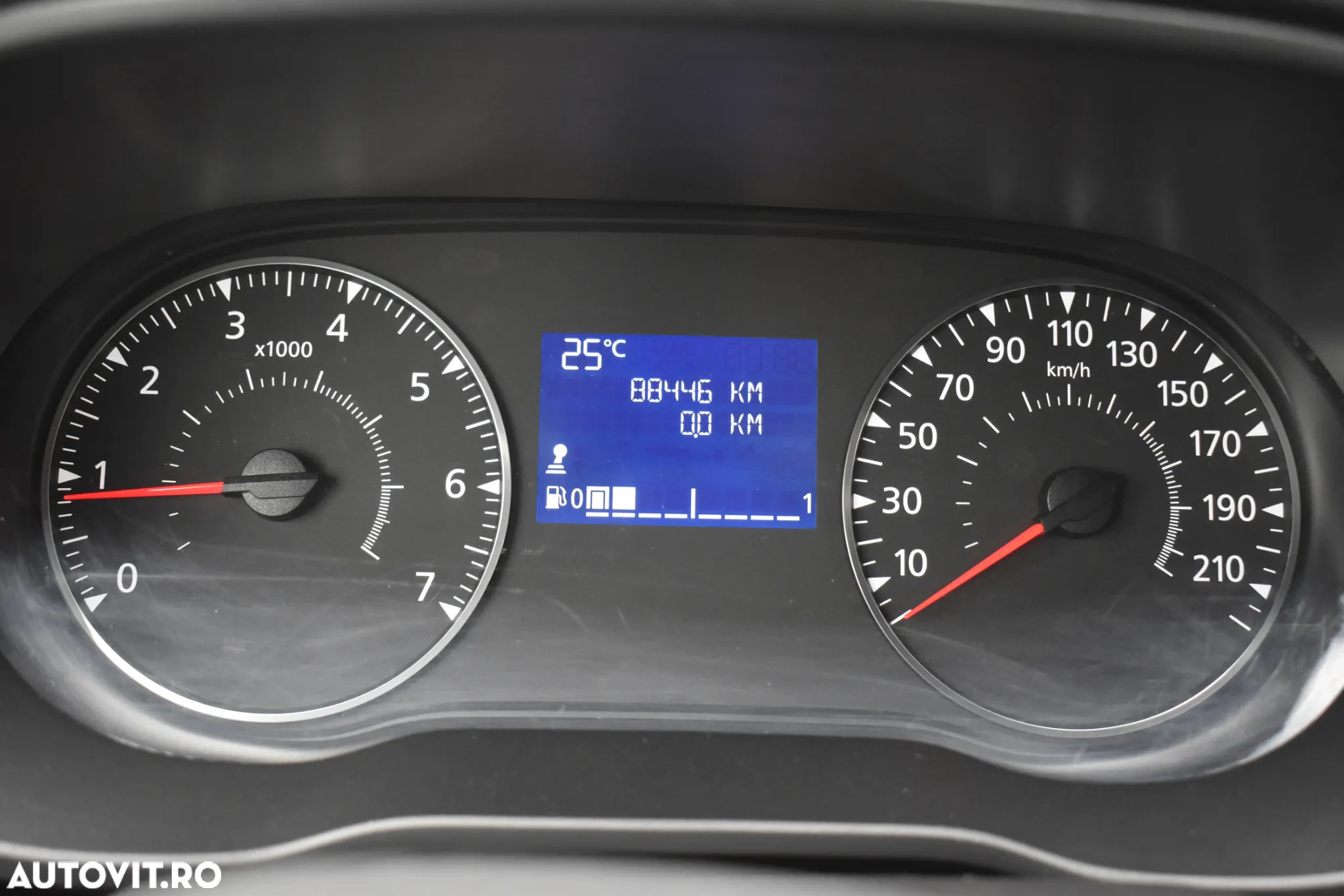 Dacia Duster 1.5 Blue dCi 4WD Comfort - 11