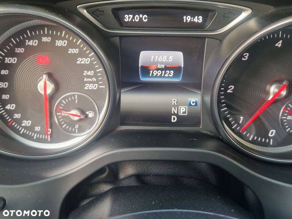 Mercedes-Benz CLA 220 d 7G-DCT AMG Line - 29