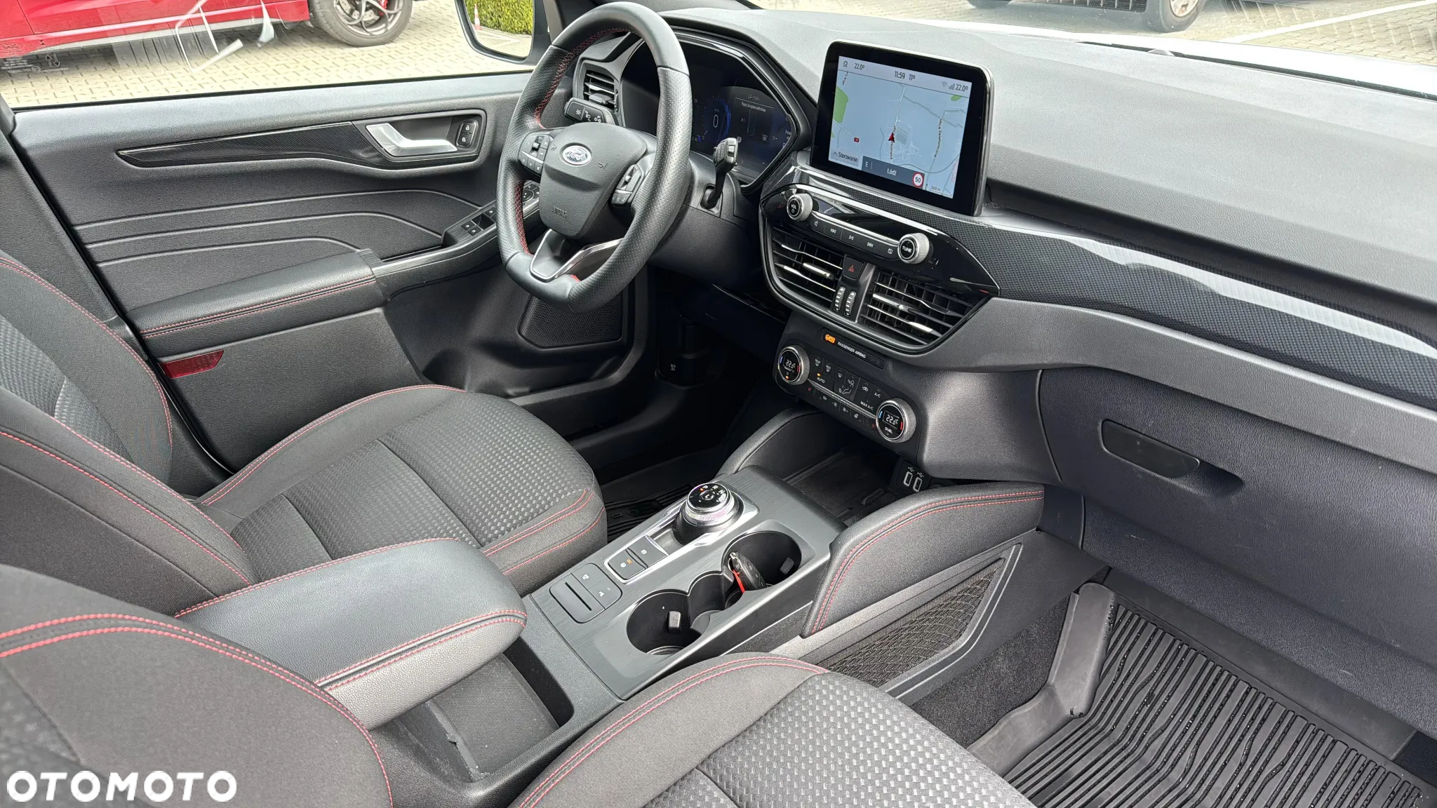 Ford Kuga 2.5 FHEV FWD ST-Line - 29