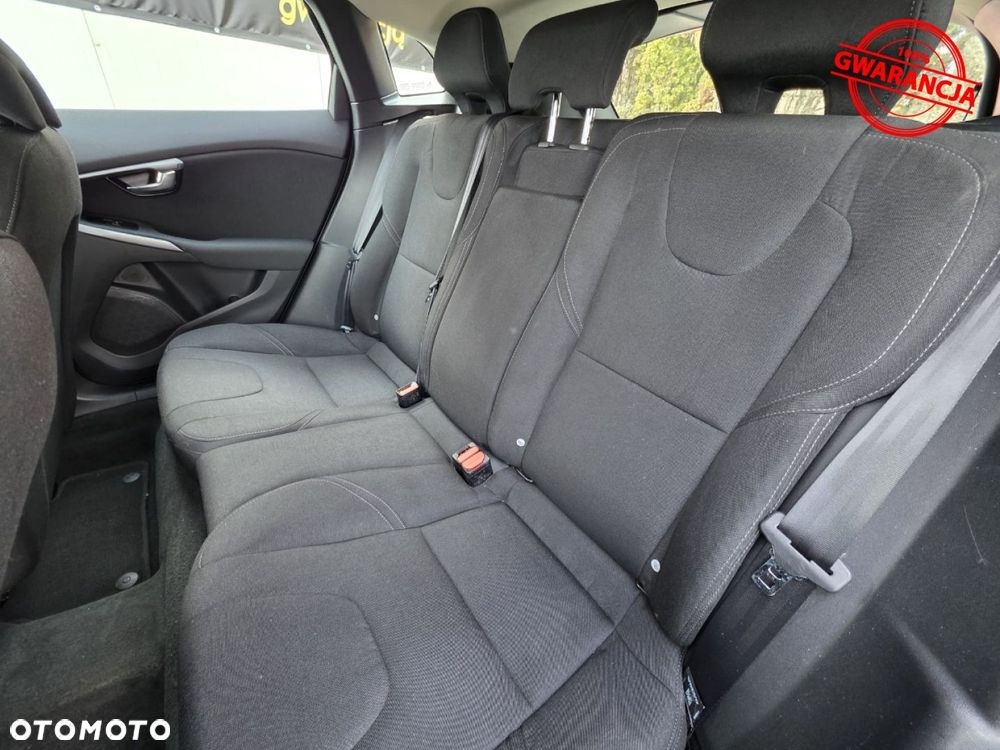 Volvo V40 - 20