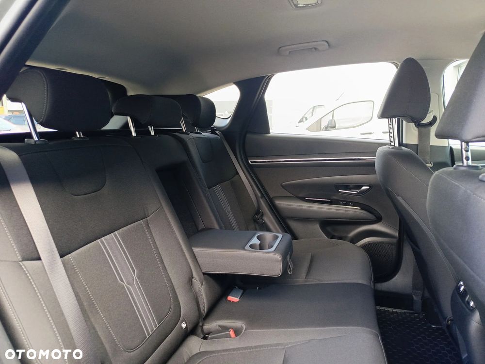 Hyundai Tucson 1.6 T-GDi HEV Executive 2WD - 18